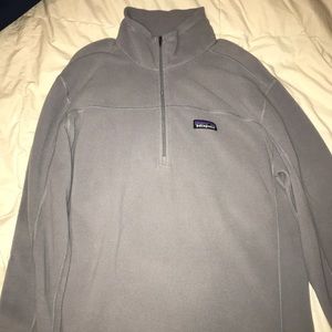 Patagonia Men’s Gray Lightweight Fleece Jacket